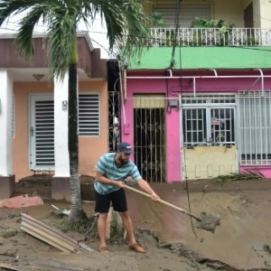 CRUZ ROJA POR PUERTO RICO